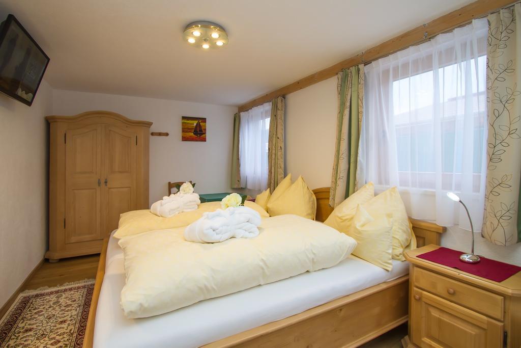 Gertis Ferienwohnung ホッホフィルツェン 部屋 写真