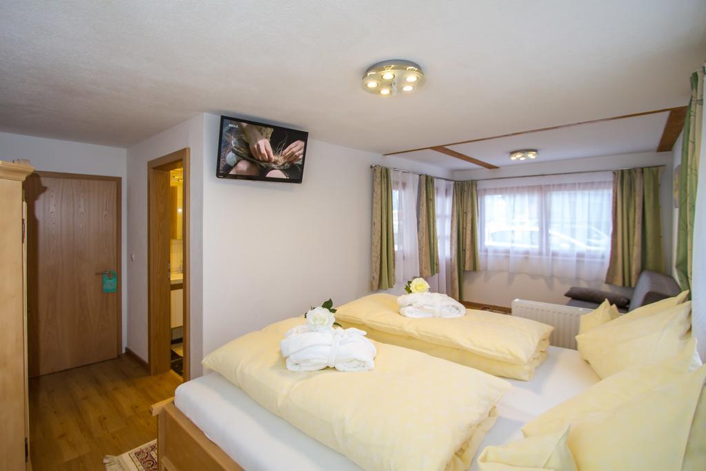 Gertis Ferienwohnung ホッホフィルツェン 部屋 写真